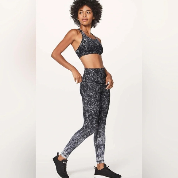 lululemon athletica Pants - Lululemon Wunder Under Hi-Rise Tight Alouette Alpine White Black  Size 4